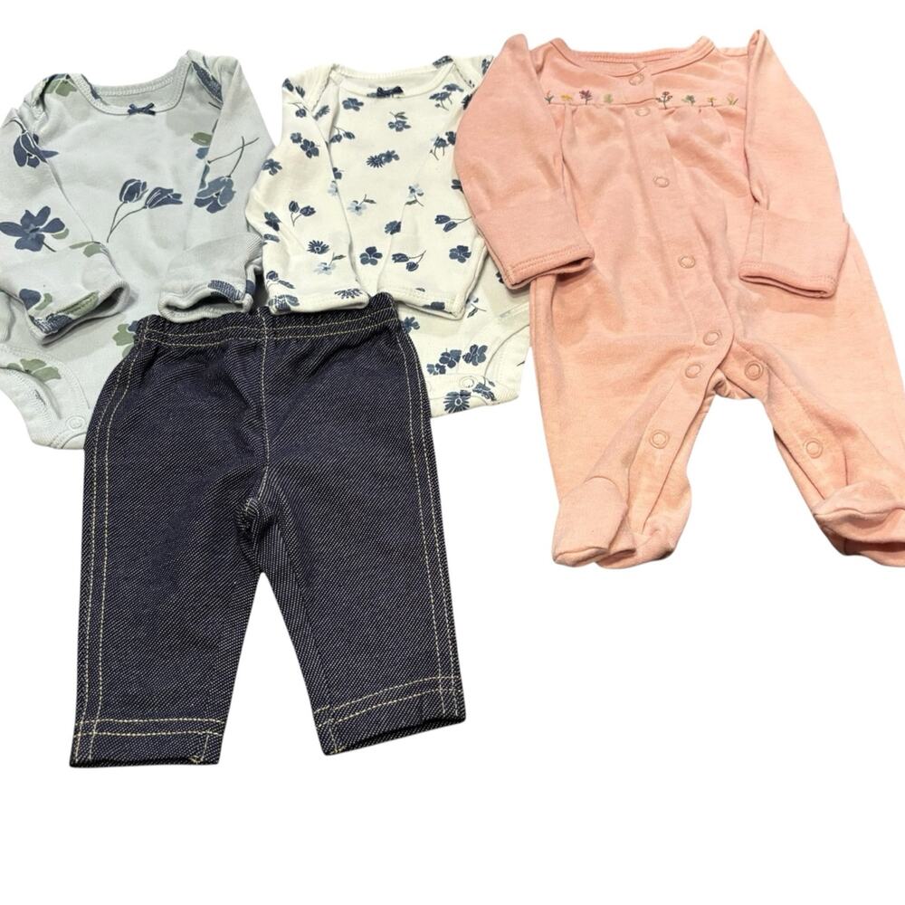 4 Pc Carter’s newborn girl bundle